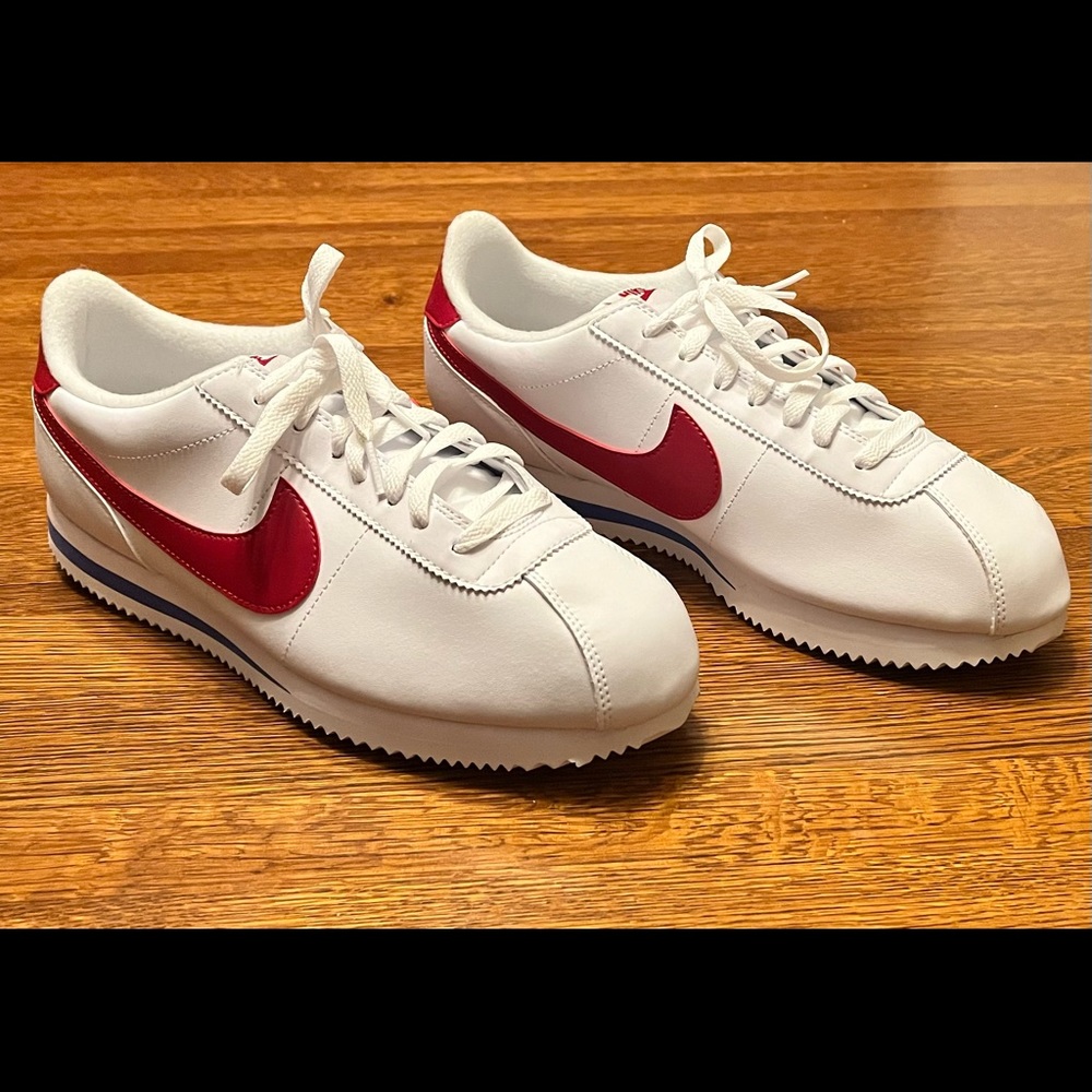 Nike Cortez Shoes (Never been worn!)